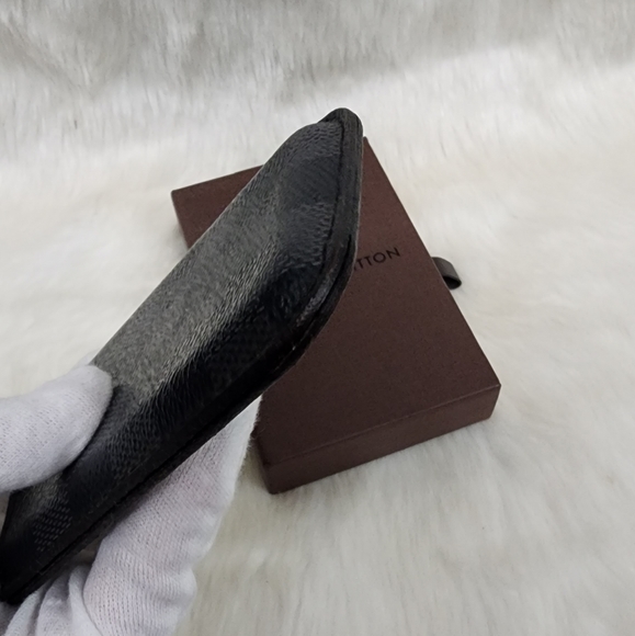 Authentic LV Graphite Phone/ Card Case - Picture 8 of 14